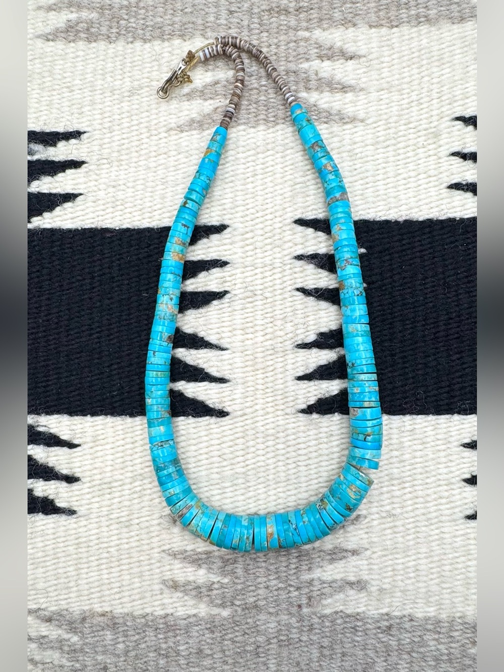 Santo Domingo Native American Natural Turquoise Heishi Beaded Necklace - Picture 3 of 4